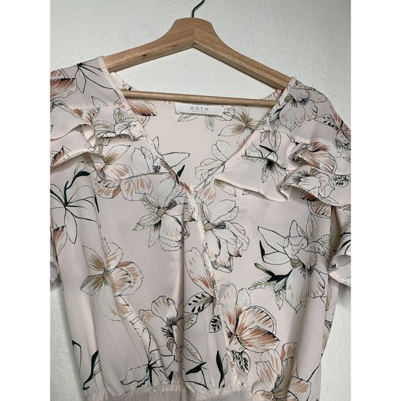 Astr The Label Floral Ruffle Snap Crotch Bodysuit Blouse Shirt Womens Size S - Picture 4 of 12